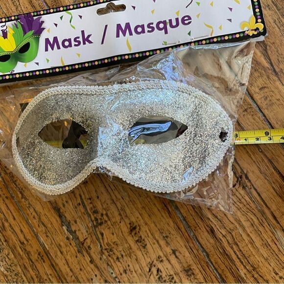 Set of 3 Adult Fancy Dress/ Mardi Gras Masques - Picture 8 of 8